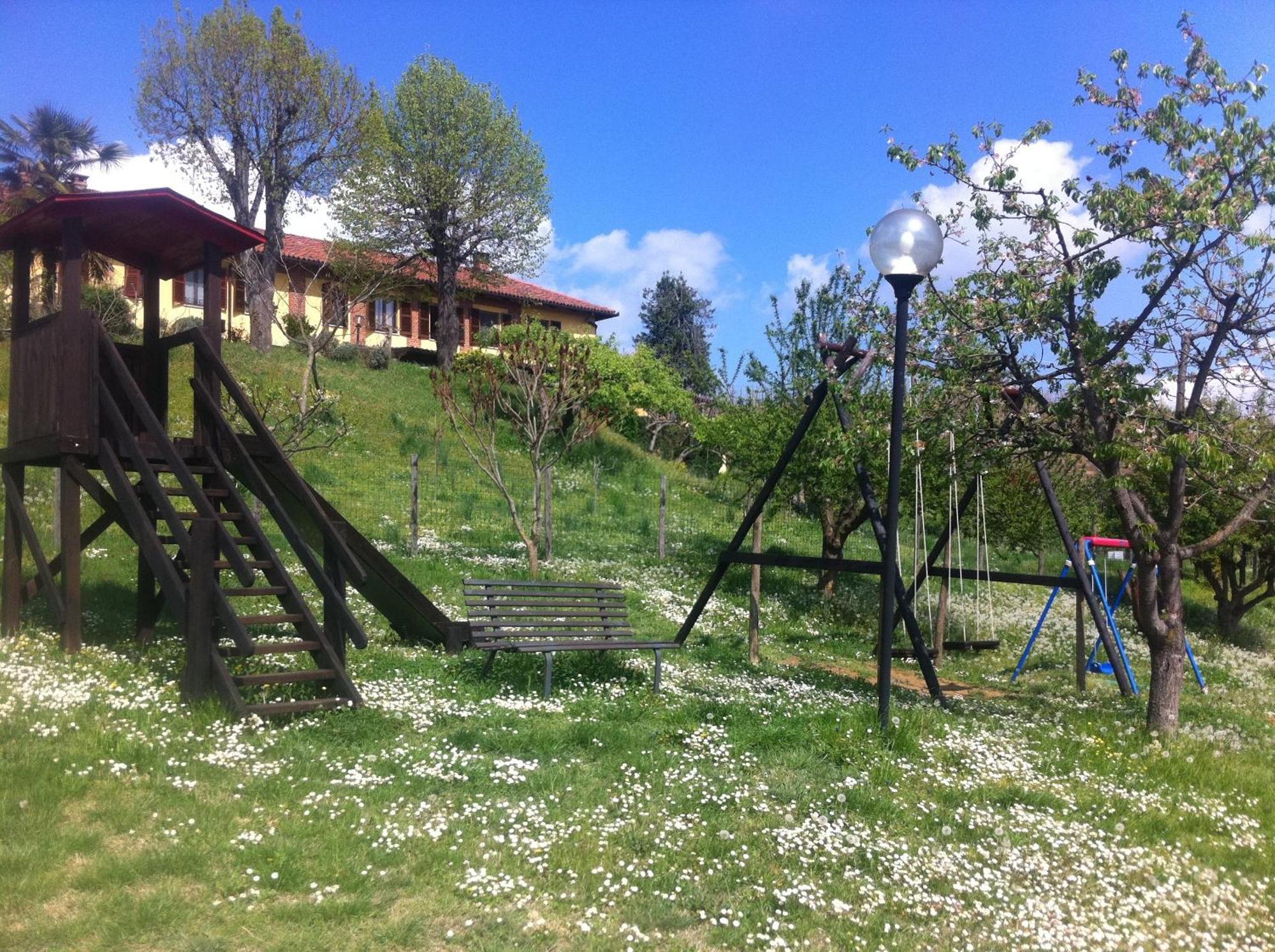 Agriturismo Tre Tigli アスティ エクステリア 写真
