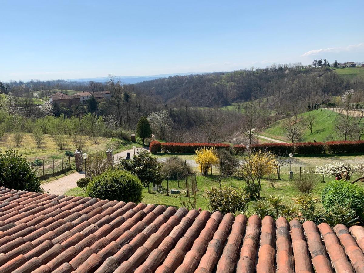 Agriturismo Tre Tigli アスティ エクステリア 写真
